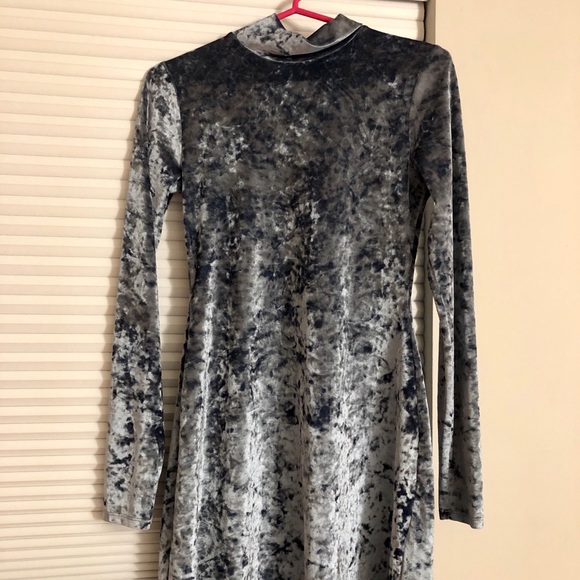 Urban Outfitters 70s Kimchi Velvet Dress sz Small - Picture 3 of 3